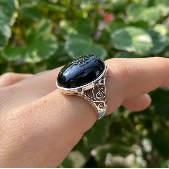 925 Sterling Silver Ring With Onyx Stone - Picture 1 of 10